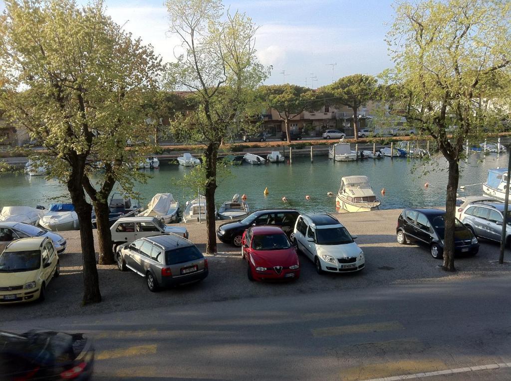 Residence Ormeggio Grado Exterior foto